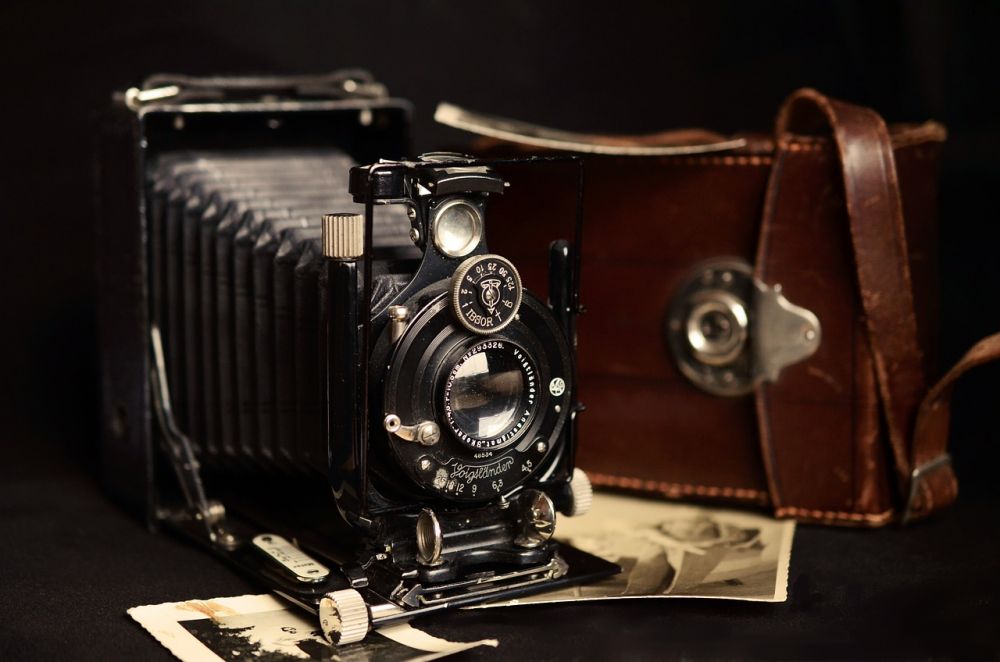 En dybdegående undersøkelse av polaroid kamera - Et must-have for teknologi- og gadget-nerder